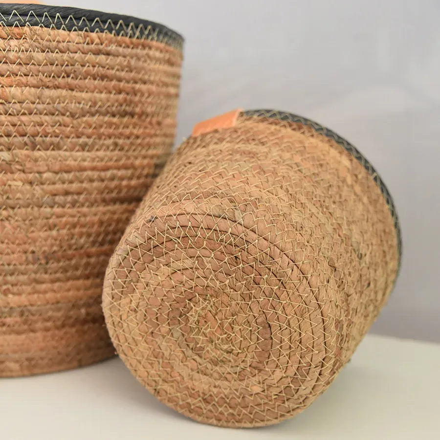 Ancien cache pot en osier