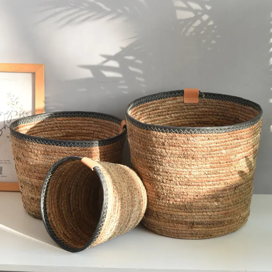 Ancien cache pot en osier