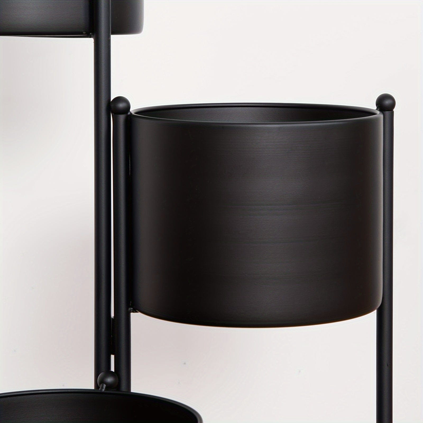 cache-pot sur pied à niveaux