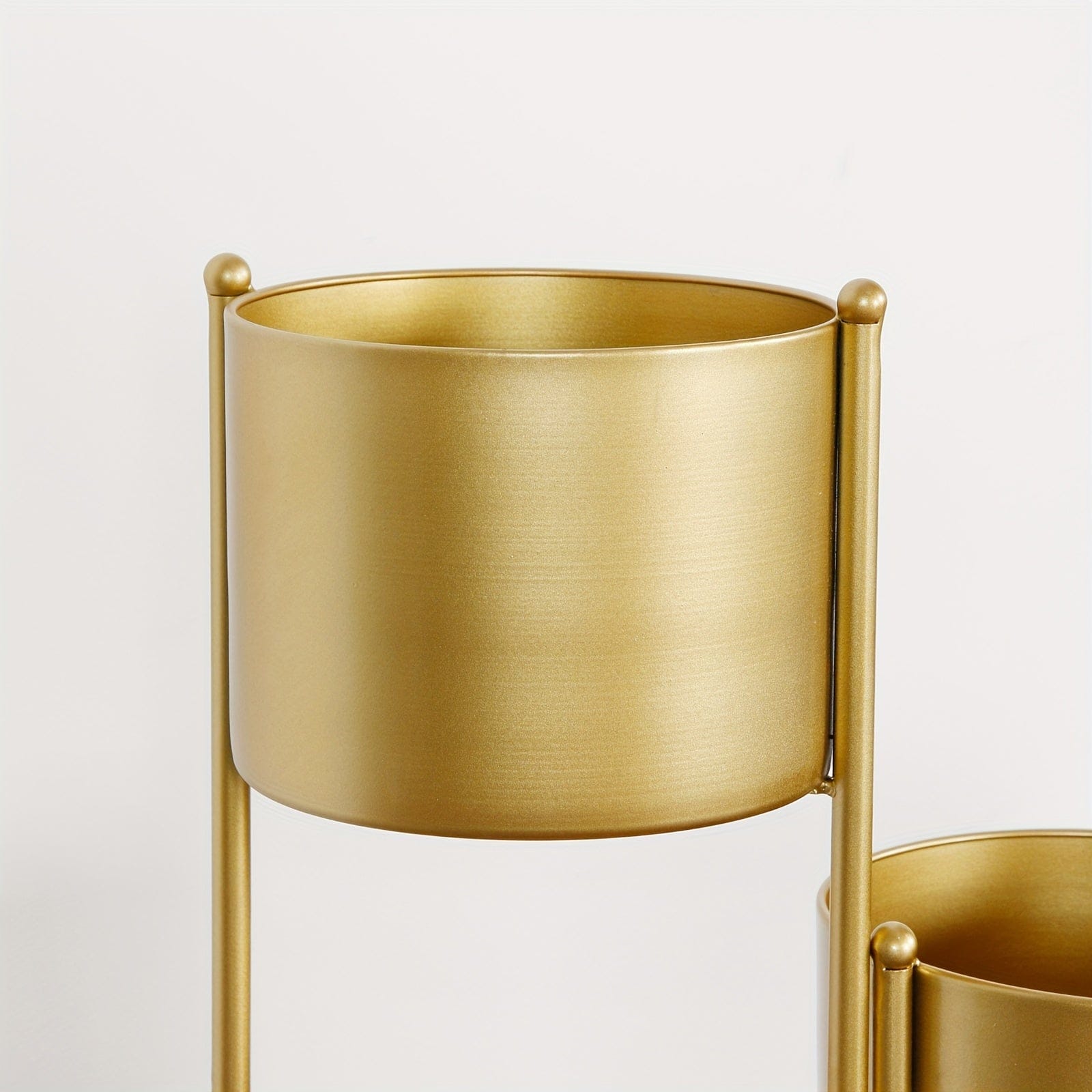 cache-pot sur pied à niveaux