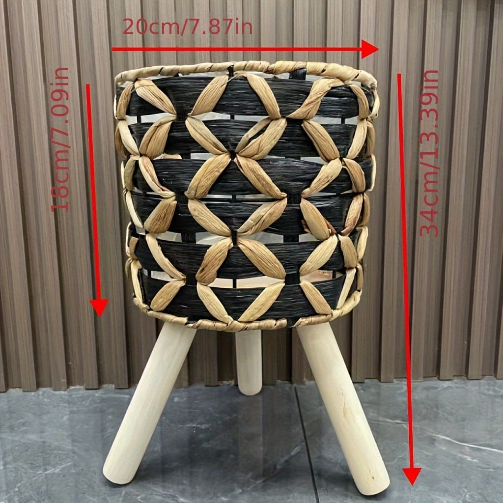 petit cache-pot sur pied noir tressé